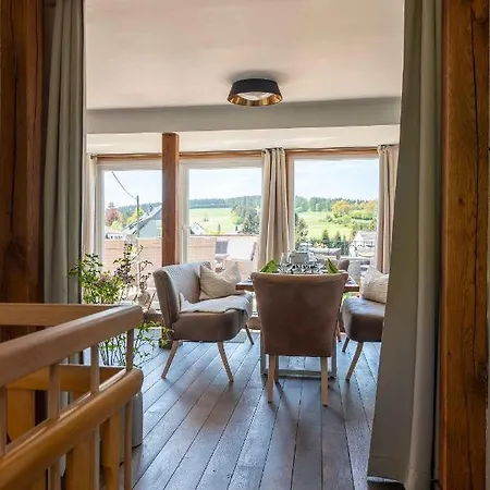 Altes Forsthaus - Ferienwohnung im Obergeschoss Ormont Exterior foto